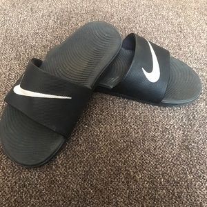 Nike slides